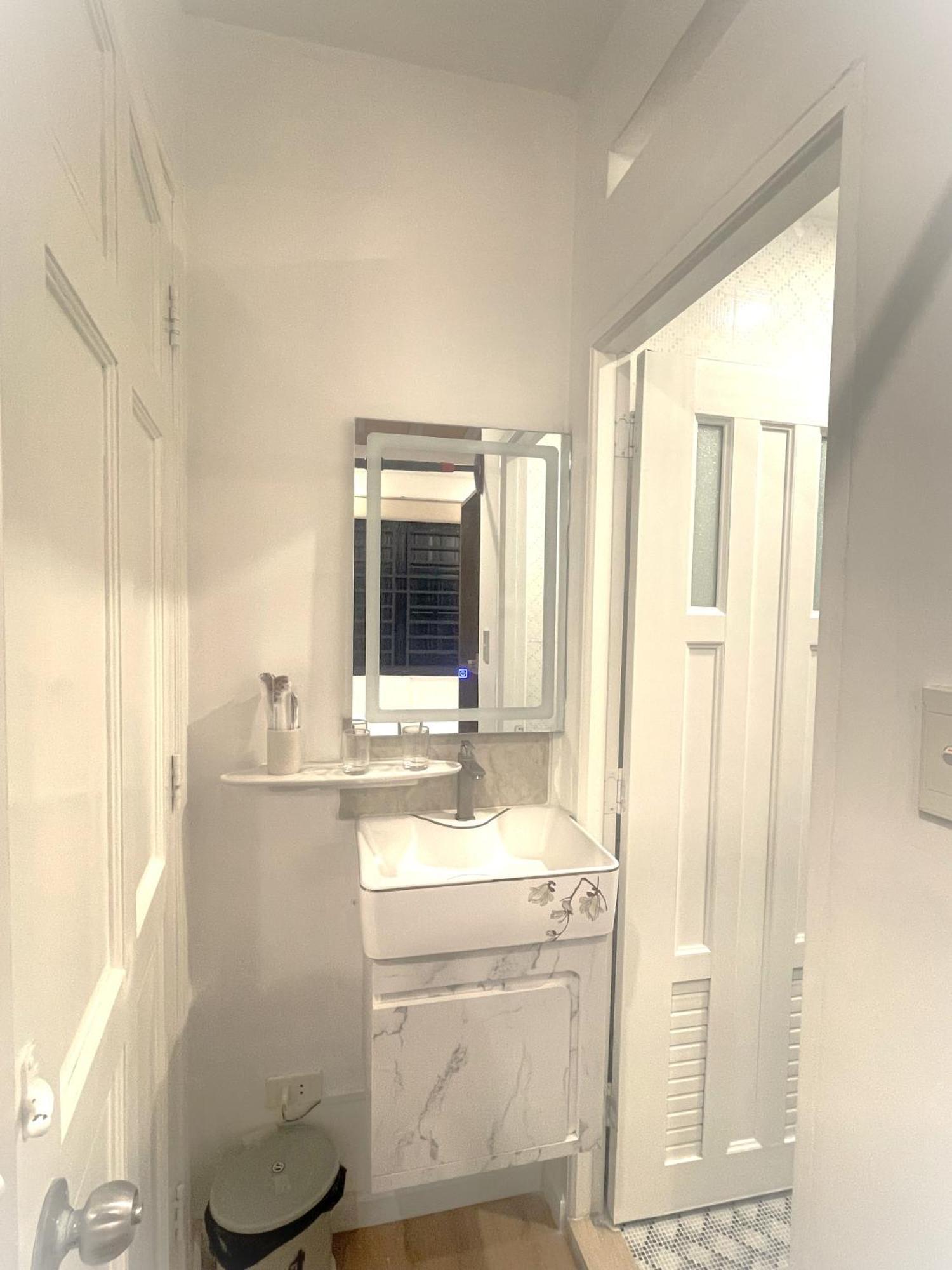 Luxhome - Bui Vien Walking Street